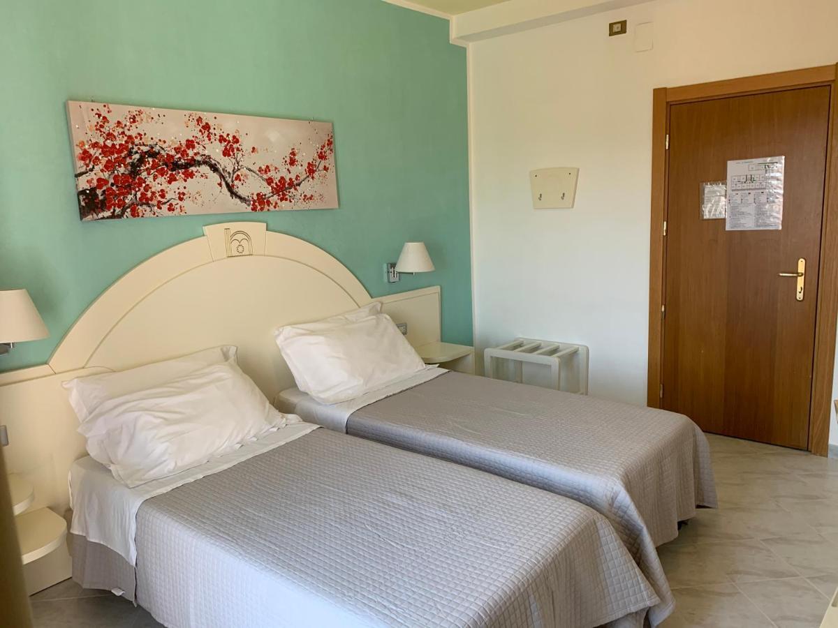 Hotel La Margherita & Spa Альгеро Экстерьер фото