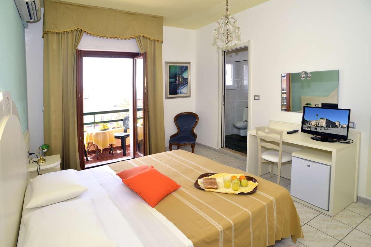 Hotel La Margherita & Spa Альгеро Экстерьер фото