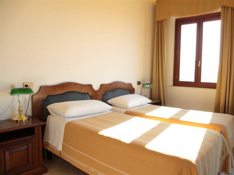 Hotel La Margherita & Spa Альгеро Экстерьер фото